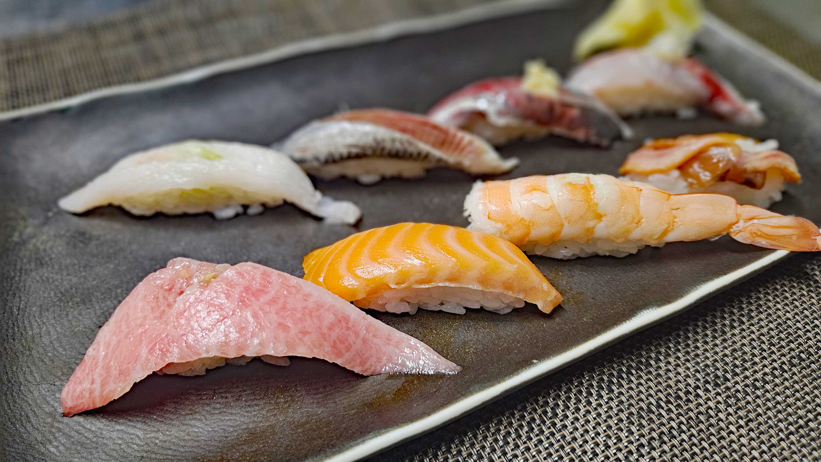 20260130_マグロ・サーモン・蒸しエビ・赤貝ヒモ・アイナメ・〆イワシ・アジ　2