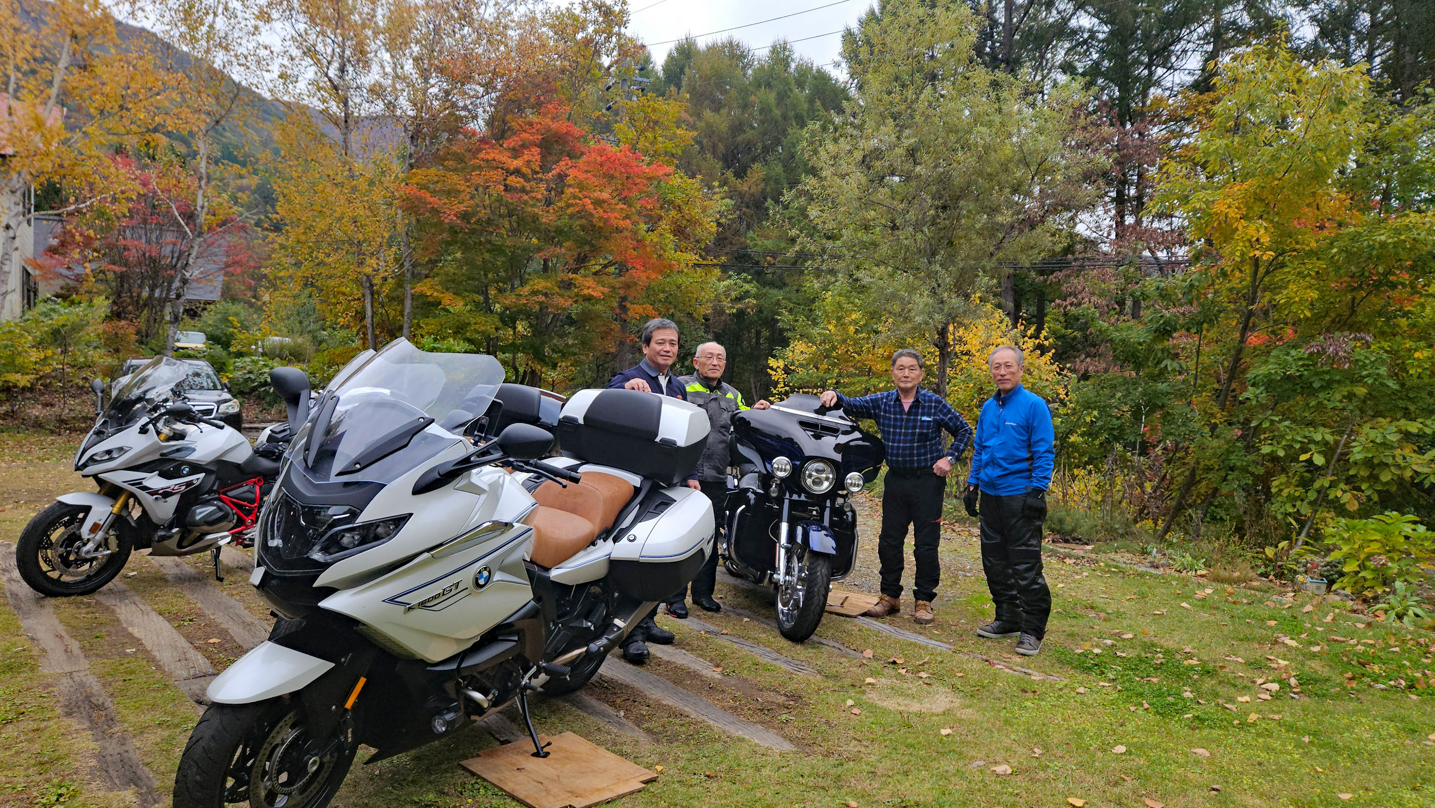 251030　ツーリングリピーター様！イケオジ4人組です！！