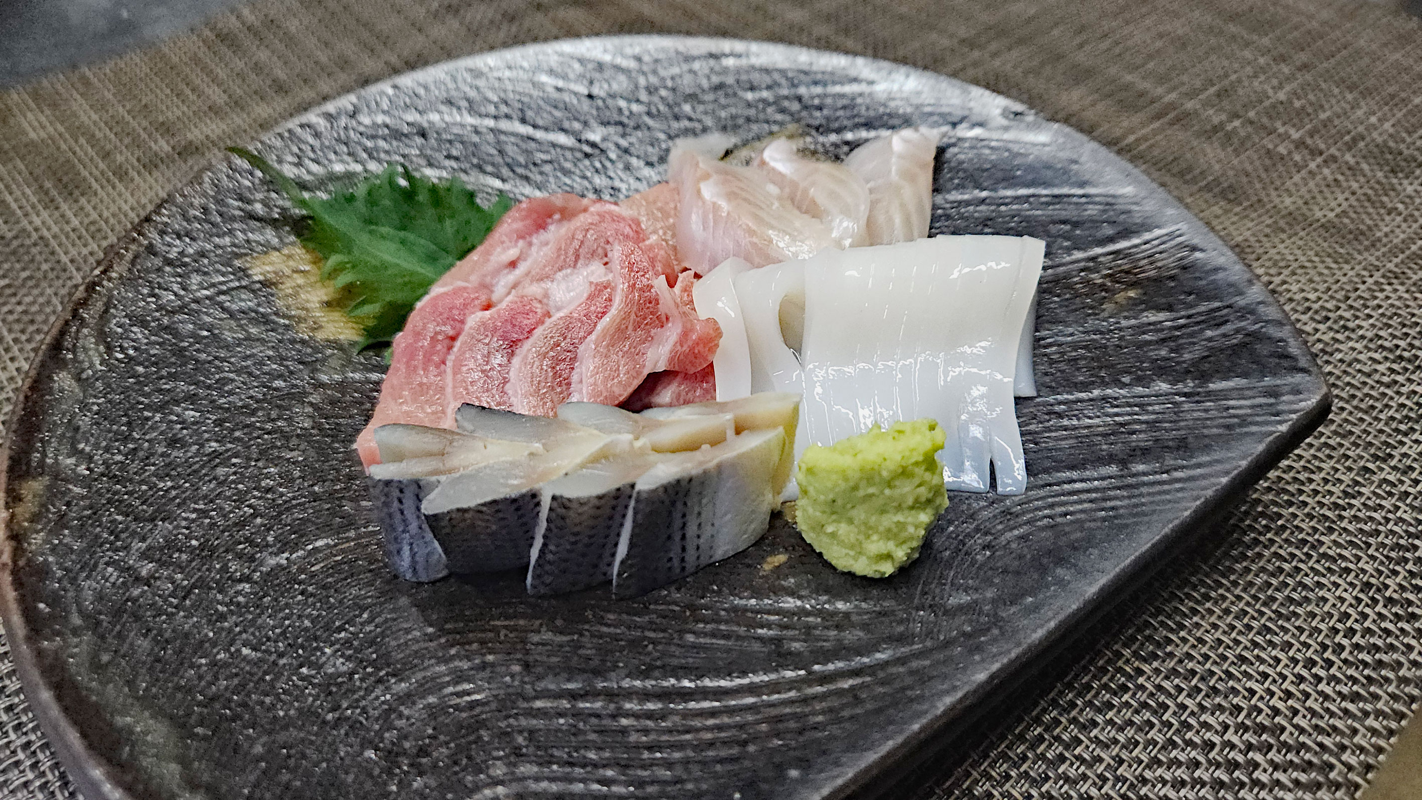 20260404_コハダ・マグロ・アラ・ヤリイカのお刺身