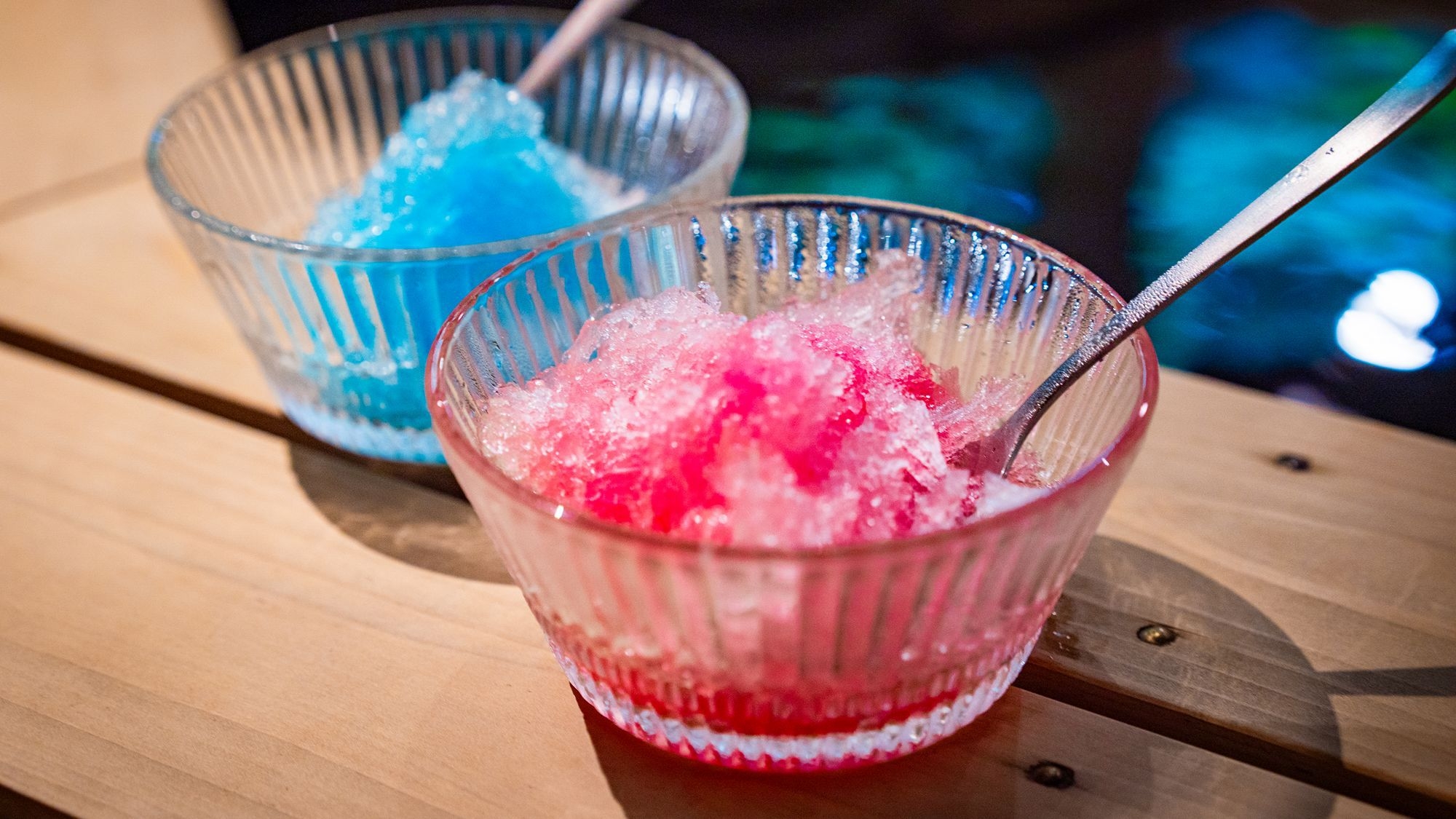 【夏限定】ひんやり足水浴で涼を楽しむ〜足水×かき氷×ソフトドリンク〜夕食は豚しゃぶと関鯛の土鍋飯