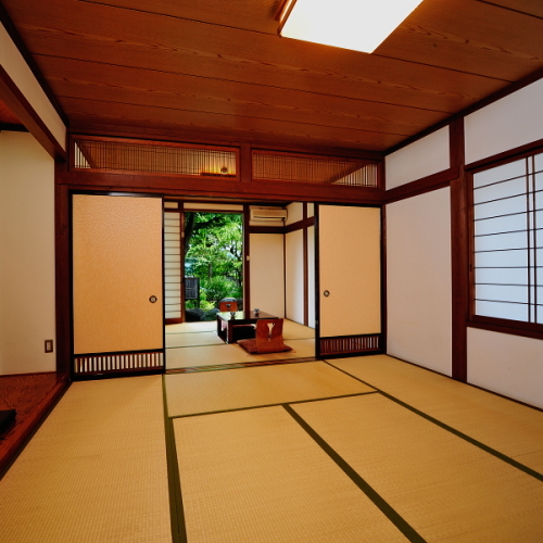 Two 14 tatami Japanese-style rooms - This room is appreciated by regular guests for its convenience as it can be divided into one 8 tatami room and one 6 tatami room.