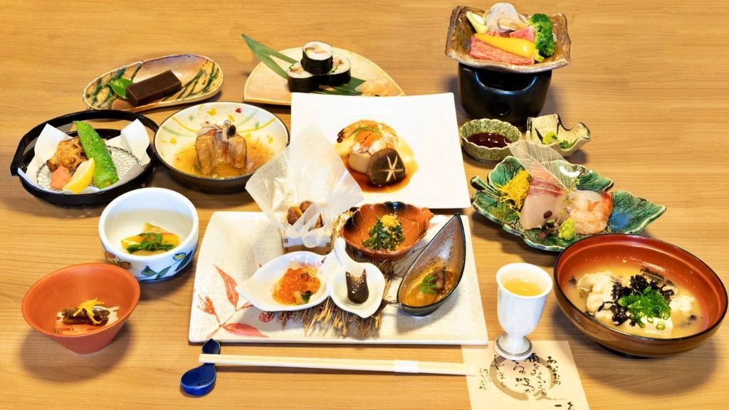 【楽天月末セール】＜スタンダード／山形牛の陶板焼き付＞鮮魚と四季のお料理、日本百選の夕陽を味わう
