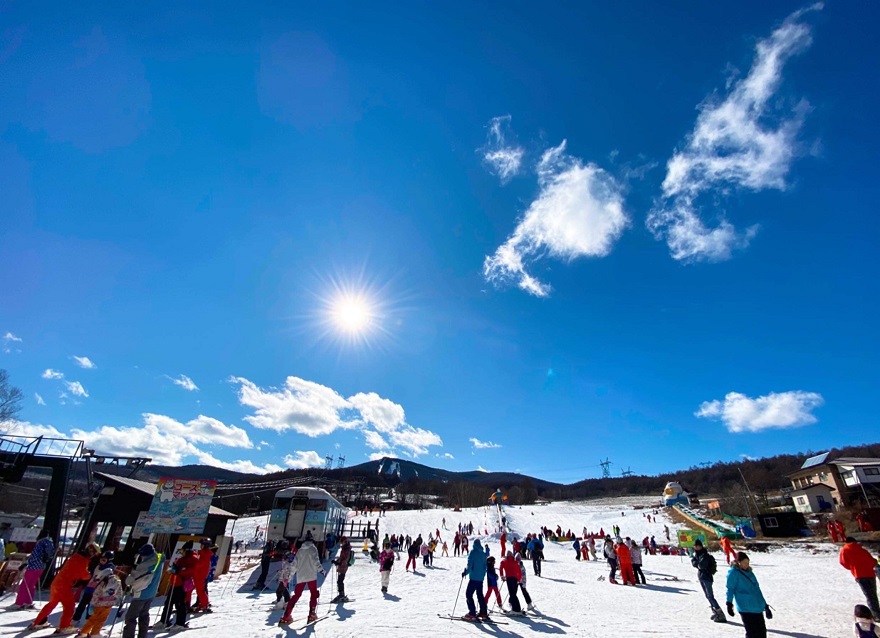 【ブランシュたかやまスキーリゾート リフト券付】 素泊まりプラン！