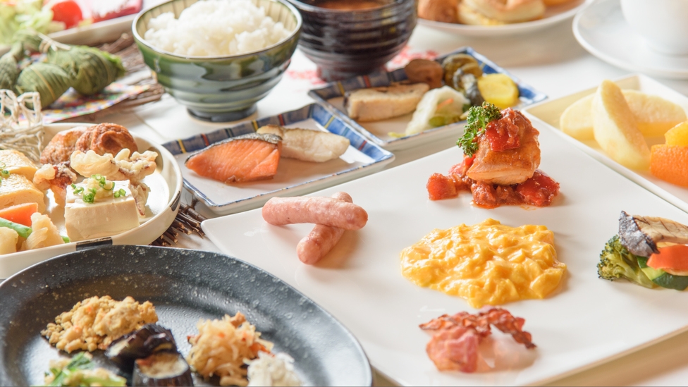 【夕食なし】ホテル伝統の洋食と新潟のうまいものを集めた和洋ブッフェ朝食付きプラン
