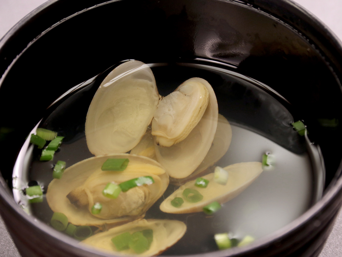 【はまぐりのお吸い物】