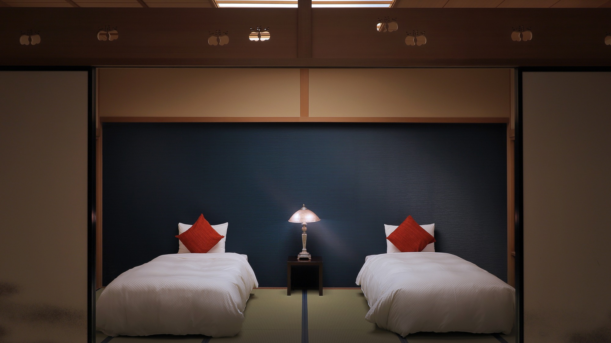 【別邸】最上川一望の特別和室