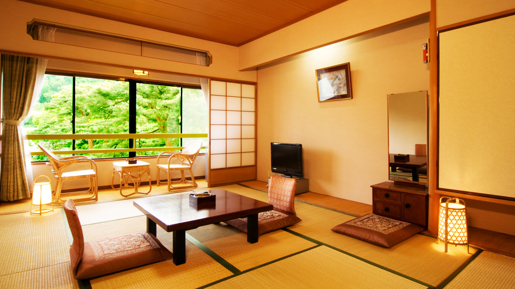  庭園を望むバス・トイレ付き和室10畳【禁煙】