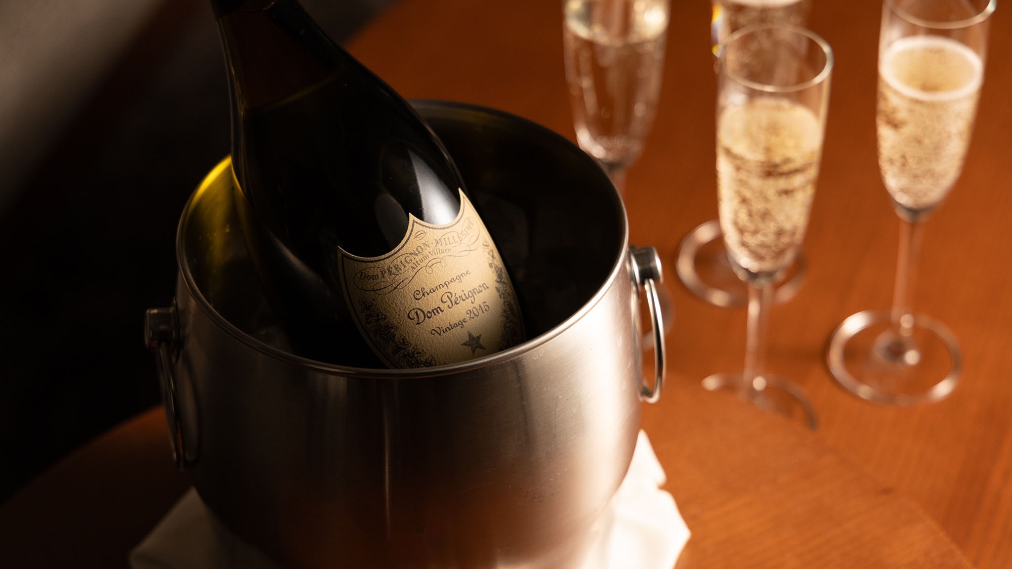 【スイート確約】ドン・ペリニヨンで乾杯する記念日旅（4名様利用限定）