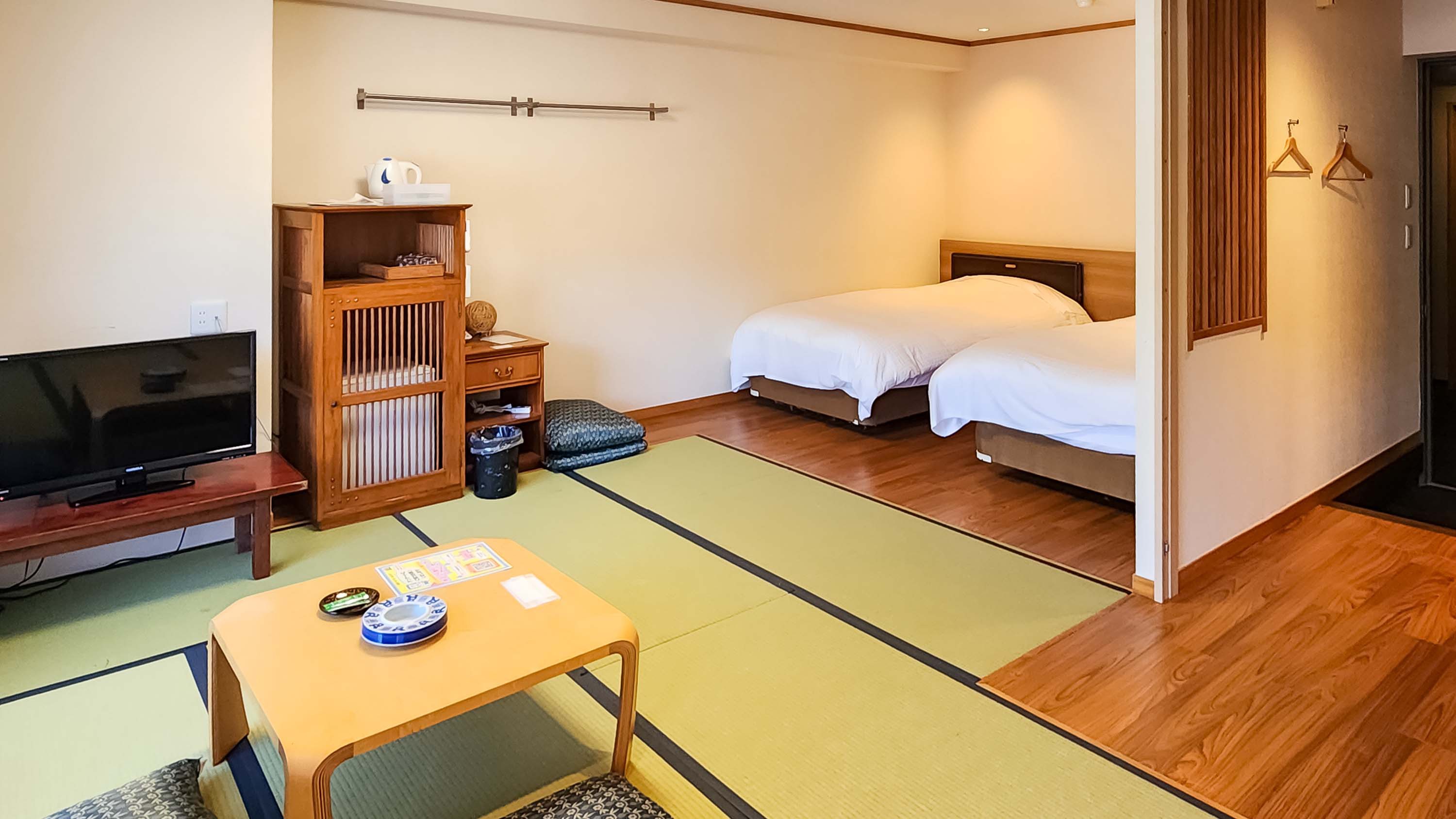和洋室 ◆ツインベッド＋和室７．５畳の寛ぎのお部屋♪◆