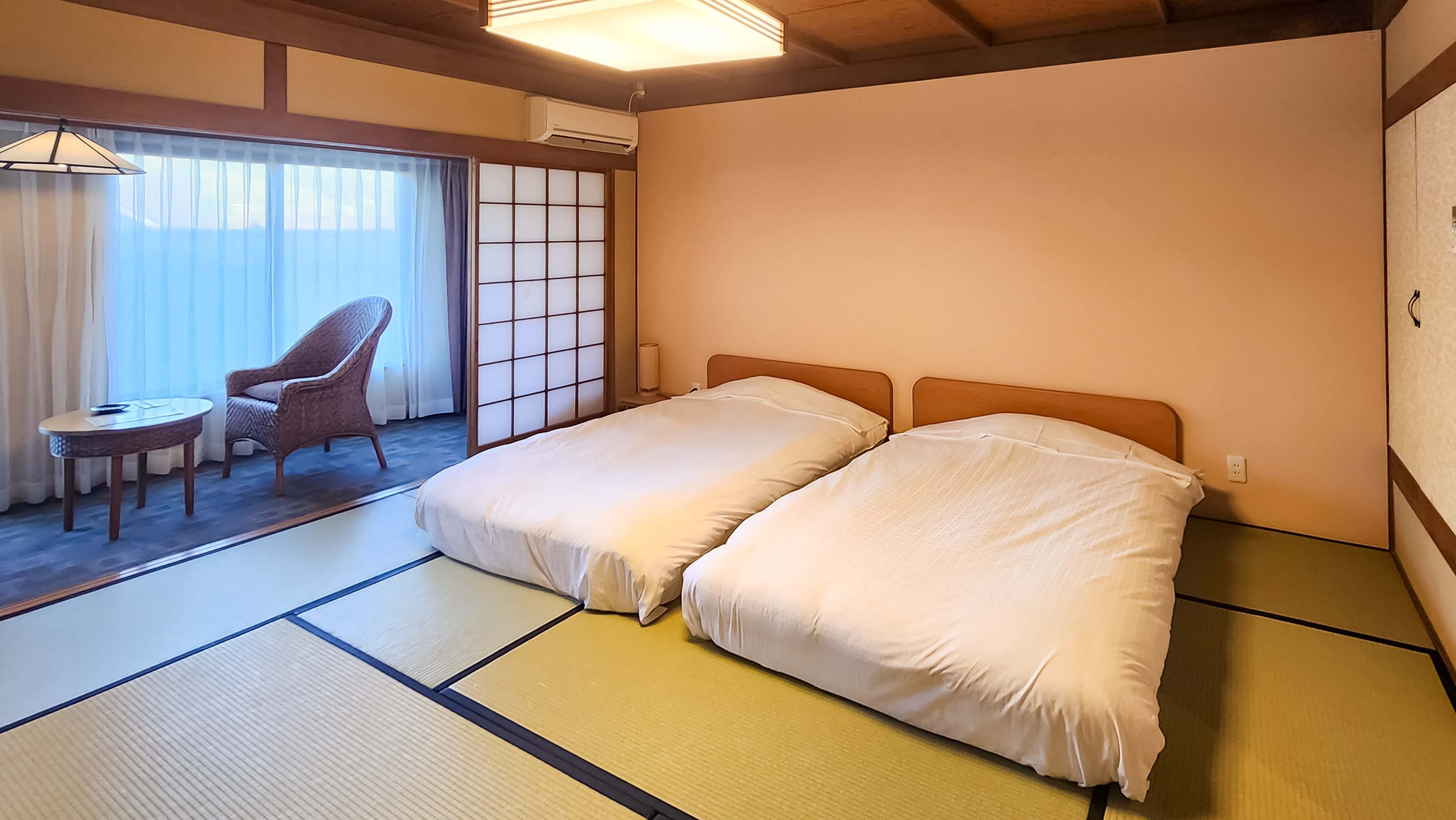 和室【岩窟の館】 ◇情緒ある石庭を見渡す寛ぎのお部屋♪◇