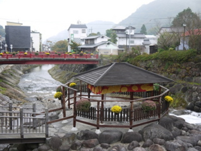 【独鈷の湯】修善寺温泉の中心にあり、伊豆最古の湯といわれてます。