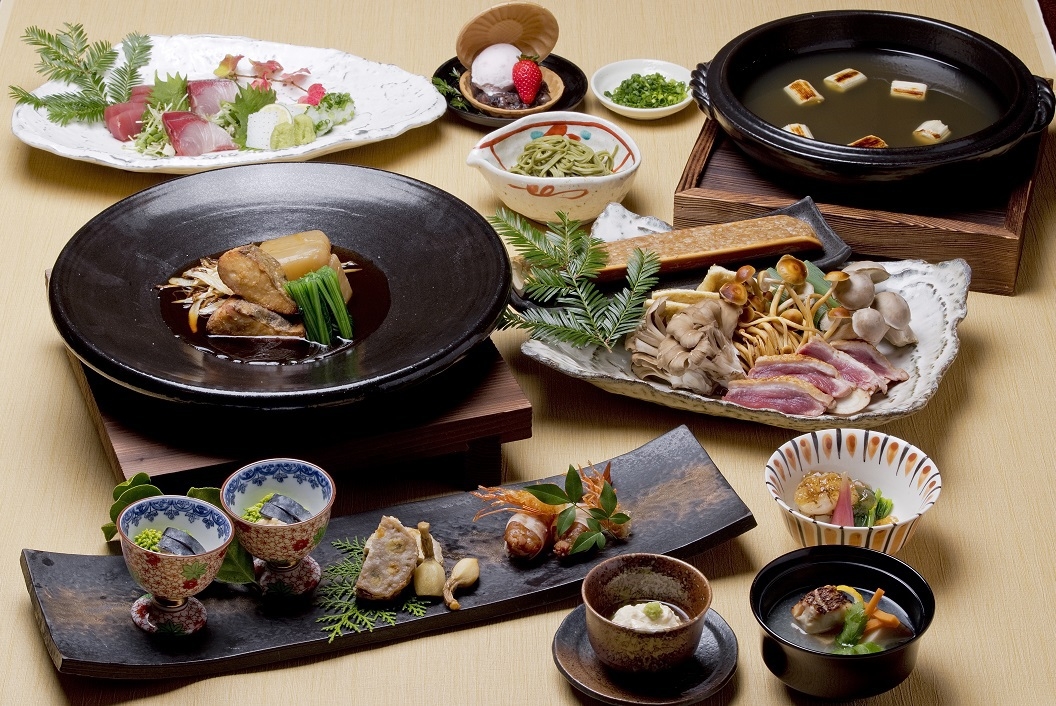 【温泉SALE】旬替わり本格会席プラン　るり渓温泉 本館