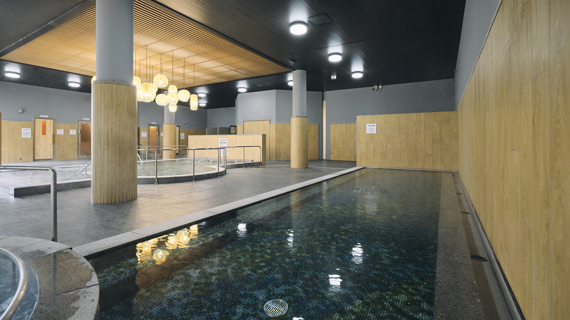 【スパエリア-るり湯-】［イベント湯］ 季節で変わるお楽しみ。