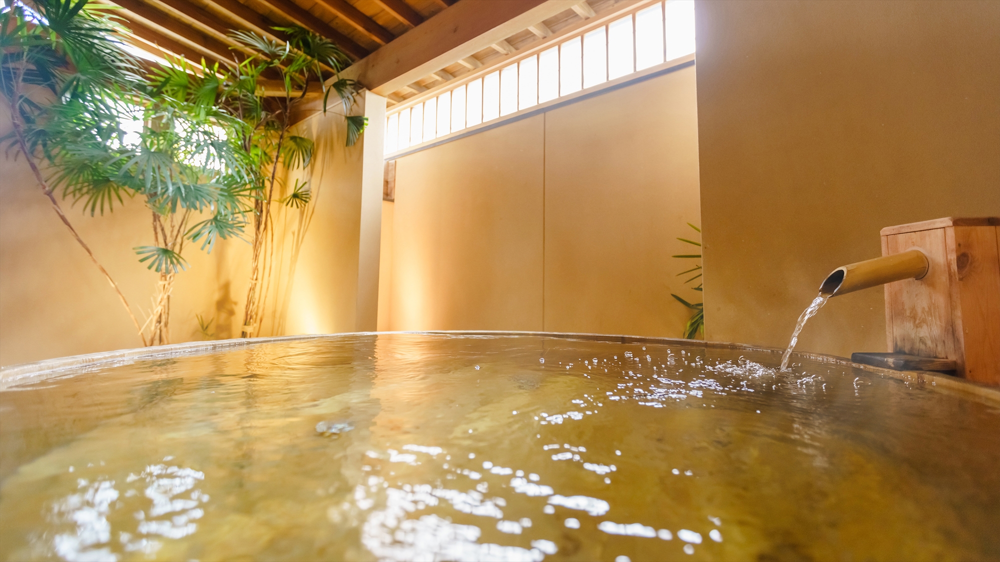 【旅館こぶし／貸切風呂】 他人を気にせず手足を伸ばして、体の芯からほぐされるひととき・・・