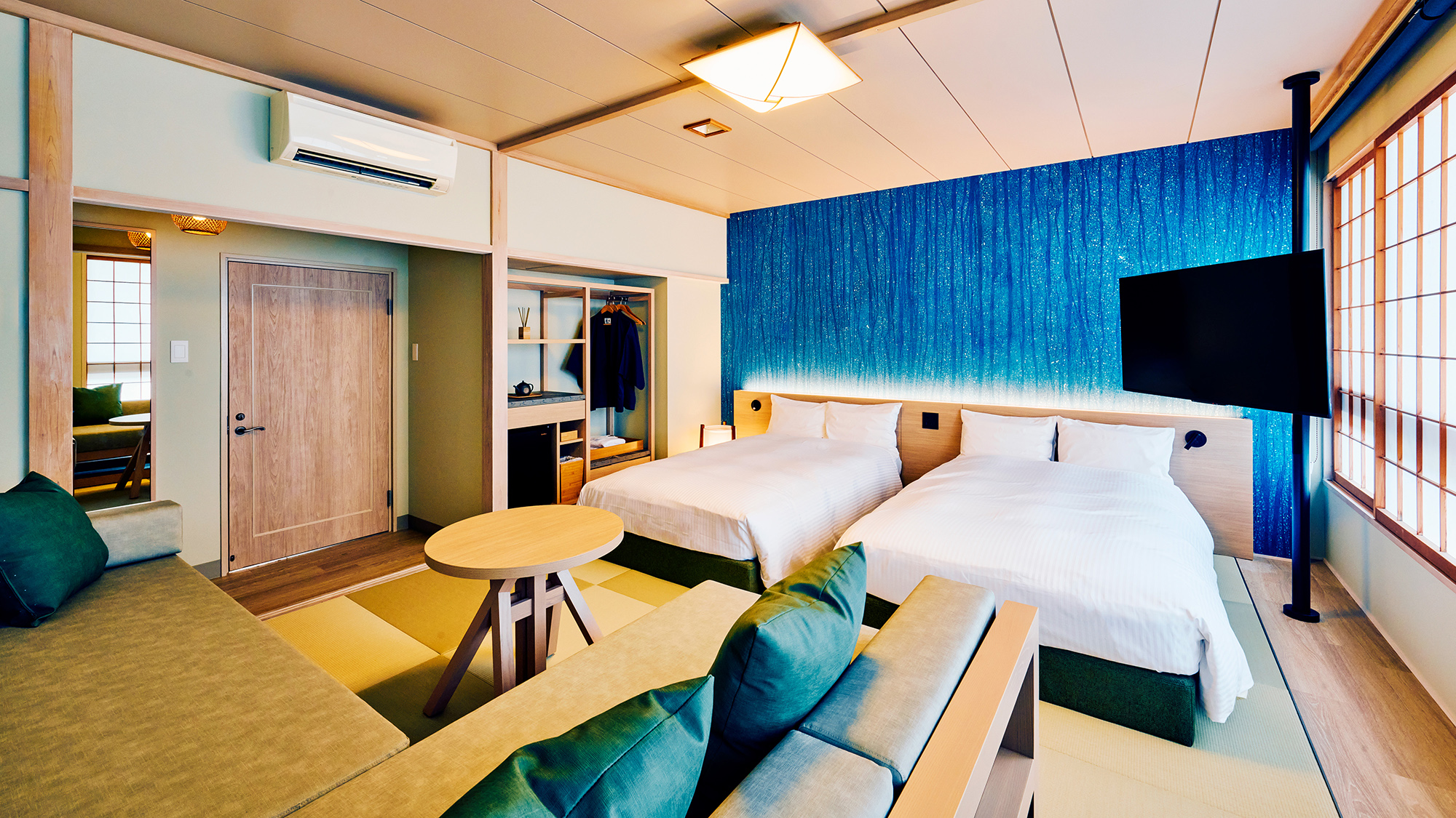 【旅館こぶし】［和洋室］ 畳＆ベッド＆ソファで快適さをプラス。