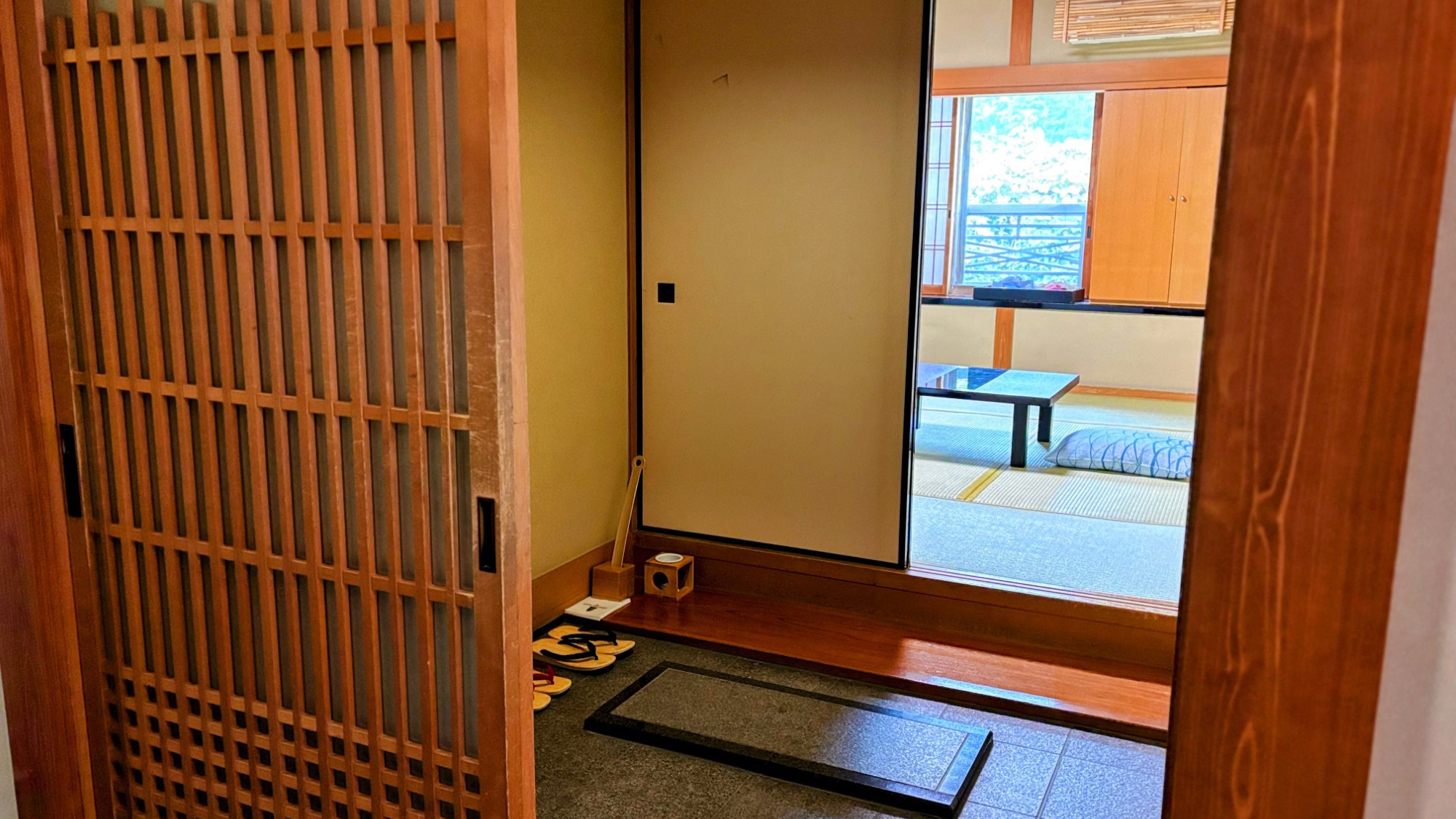 ２階　二間続き和室