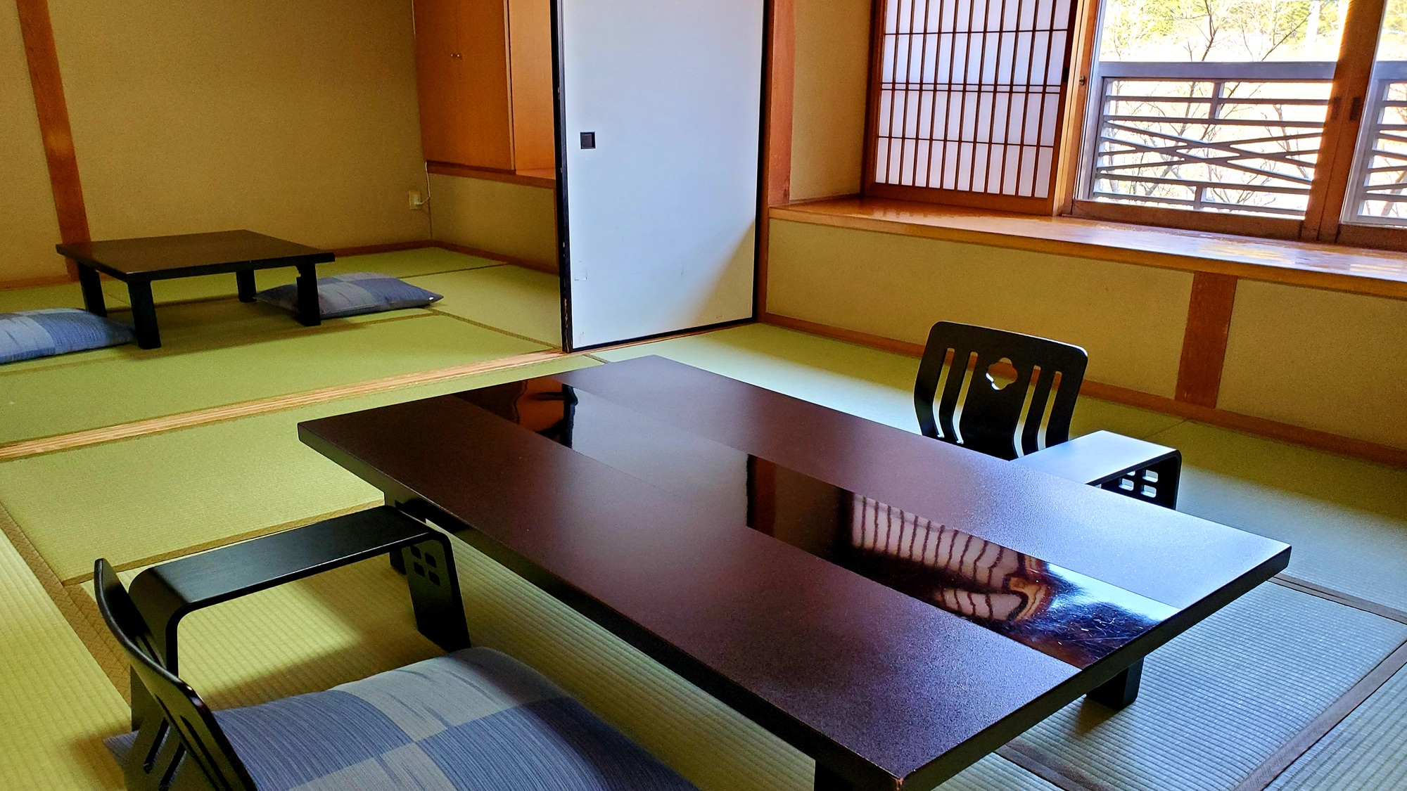 ２階　二間続き和室