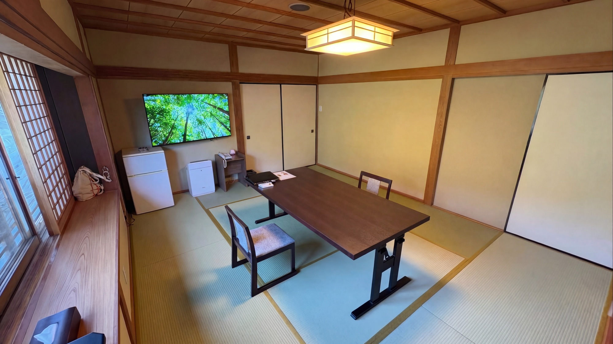 ２階　スーペリア和洋室