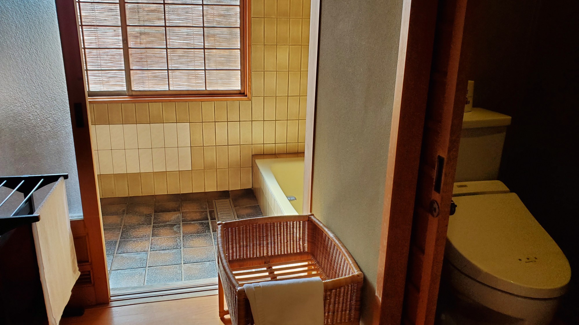 1階　和室８畳　バスルーム