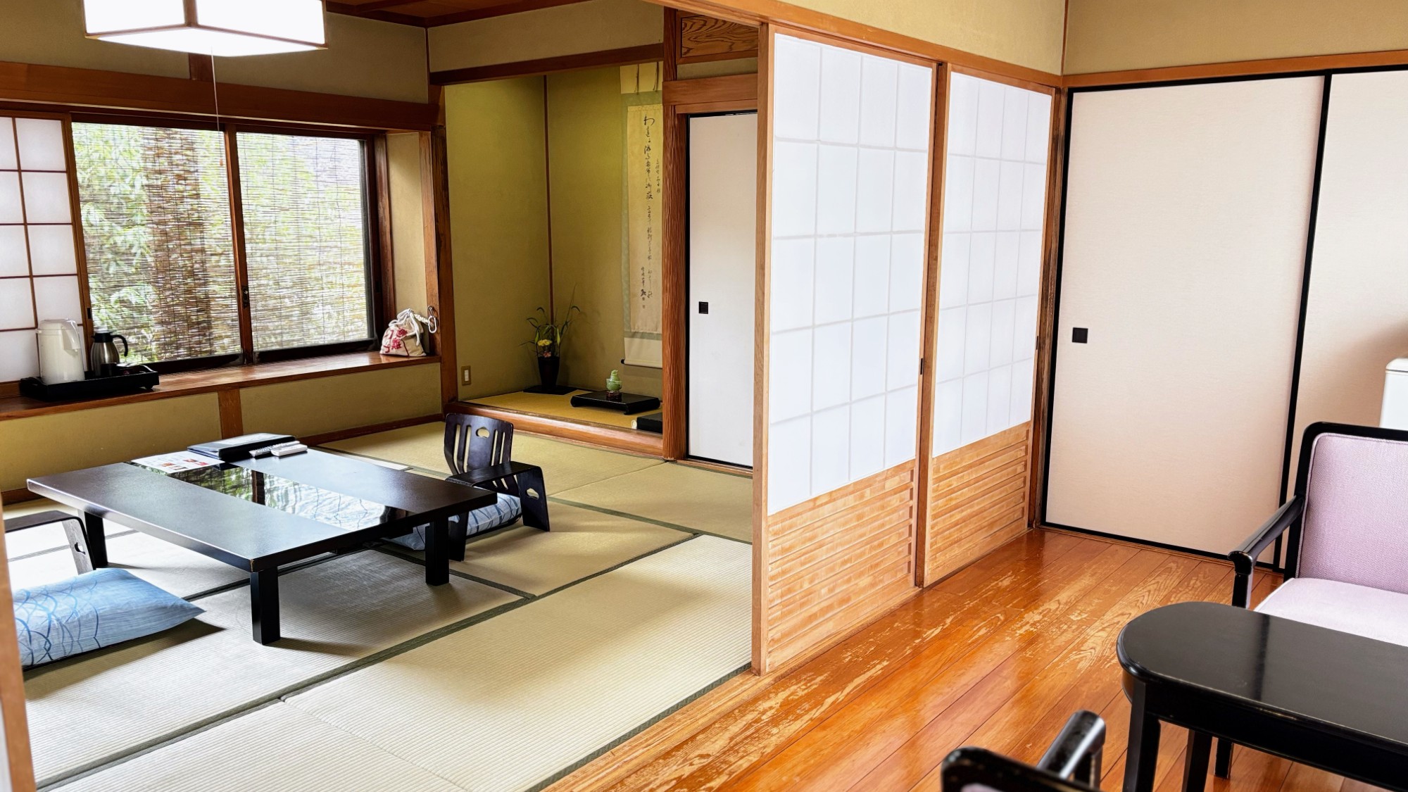 2階　和室10畳一間