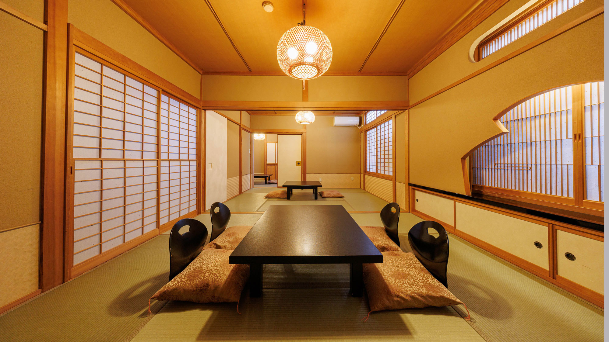 【和室１４畳】広々としたゆとりのある上質な客室