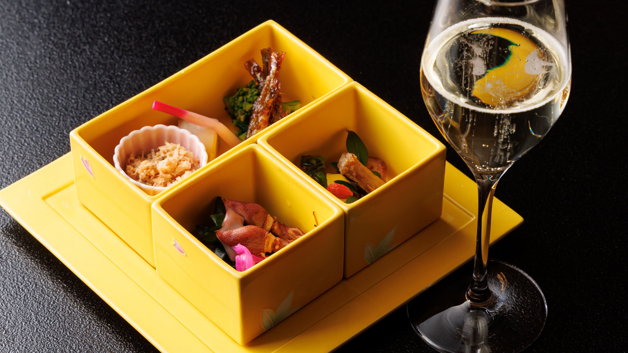 基本会席 ×ソムリエ考案「四季のペアリングプレート」を楽しむプラン＜1泊2食付＞