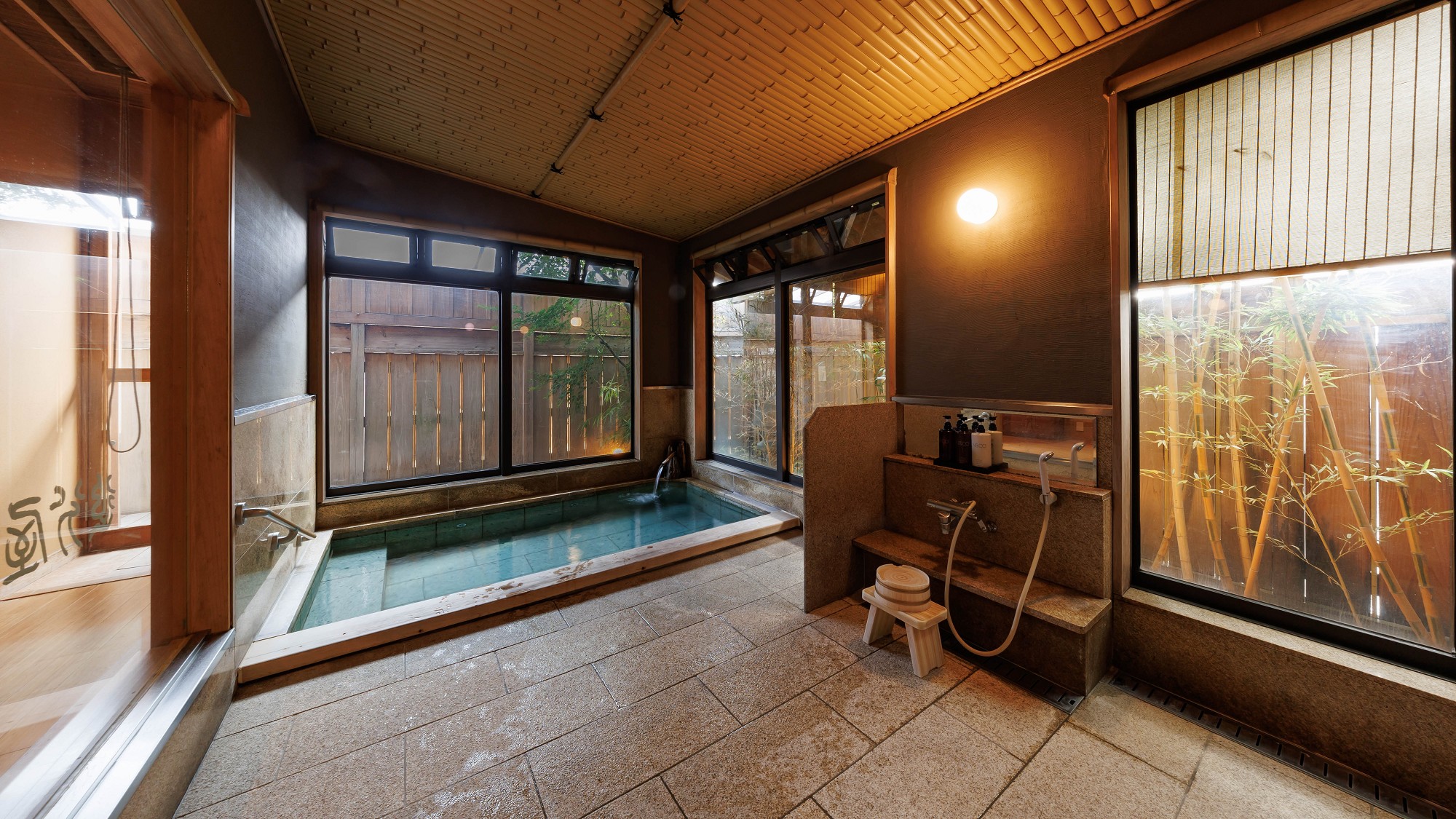 貸切風呂「辻の花」／内湯
