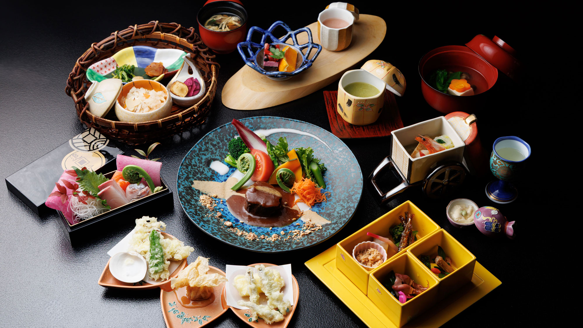 ご夕食一例／テーブルセッティング「現代に息づく和の伝統」