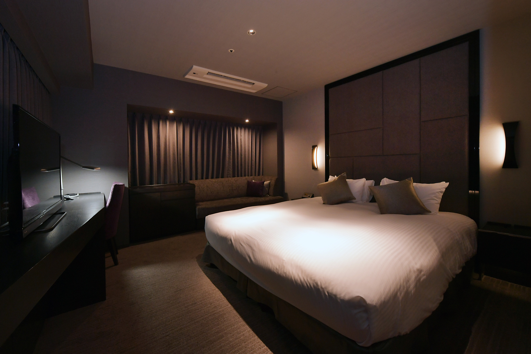 デラックスダブルルーム（ベッド）