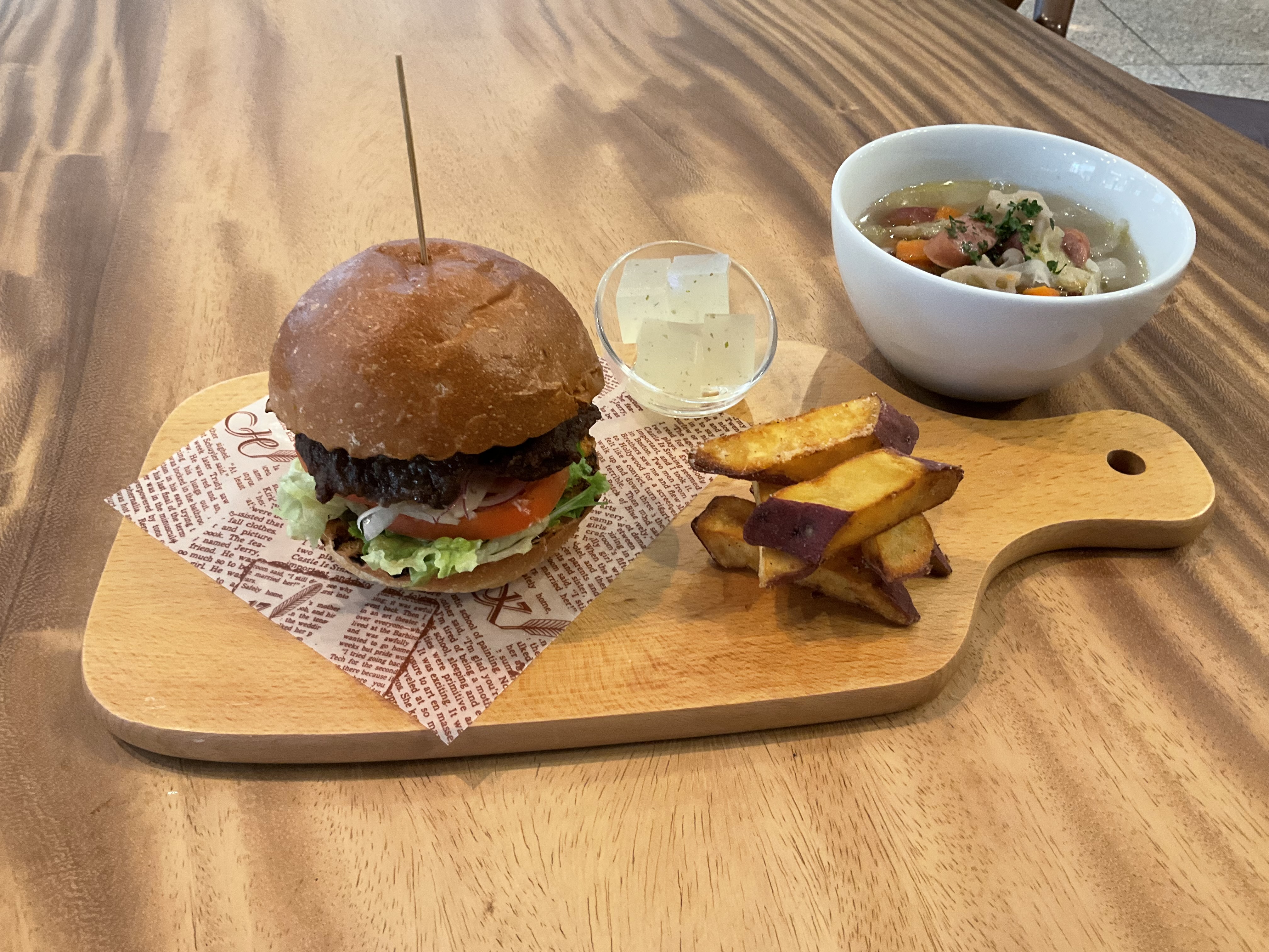 ジビエバーガー朝食セット