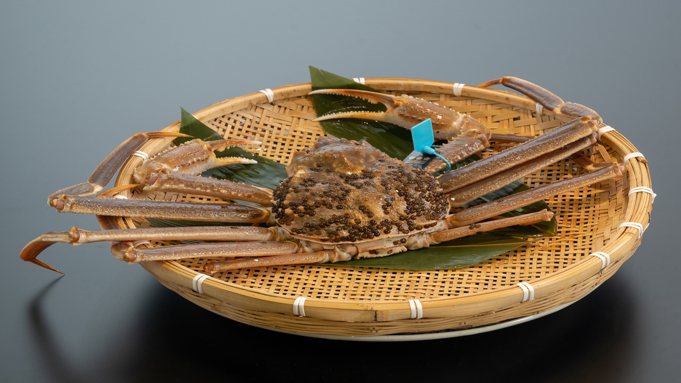 【1泊2食付き】冬の味覚の絶対王者『加能蟹』が降臨！！ご賞味あれ♪♪会席料理『かに遊膳』