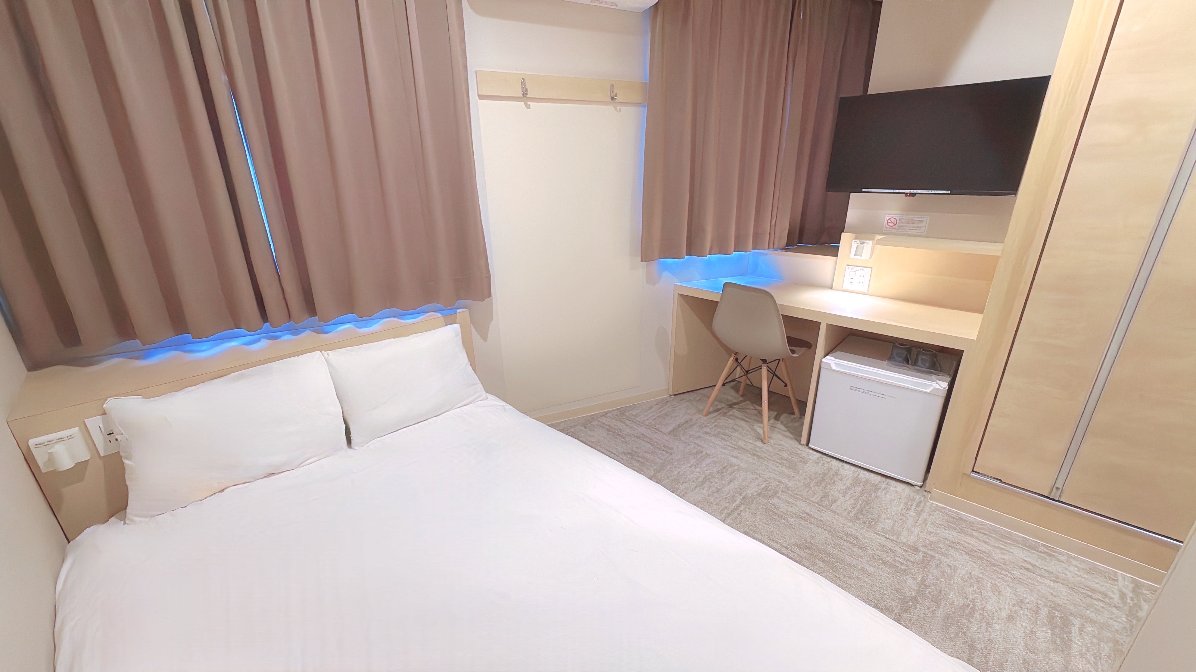 セミダブルルーム