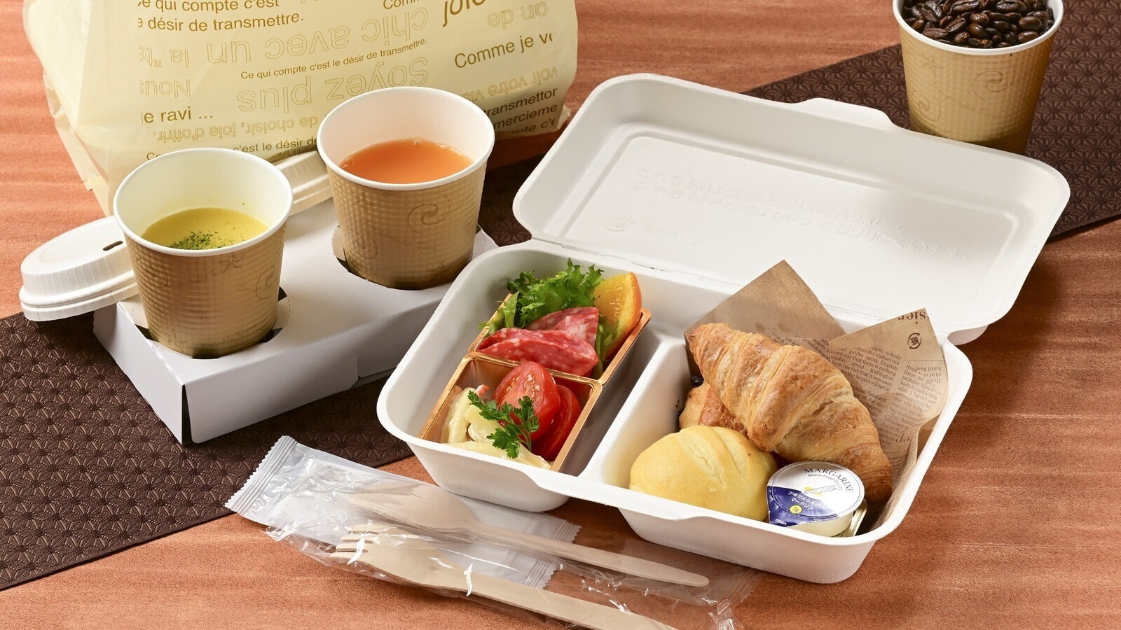 【9/1〜11/28・訳あり・ペットルーム】1泊2食付き＜夕食時間18：30〜＞ ※館内改修工事中□
