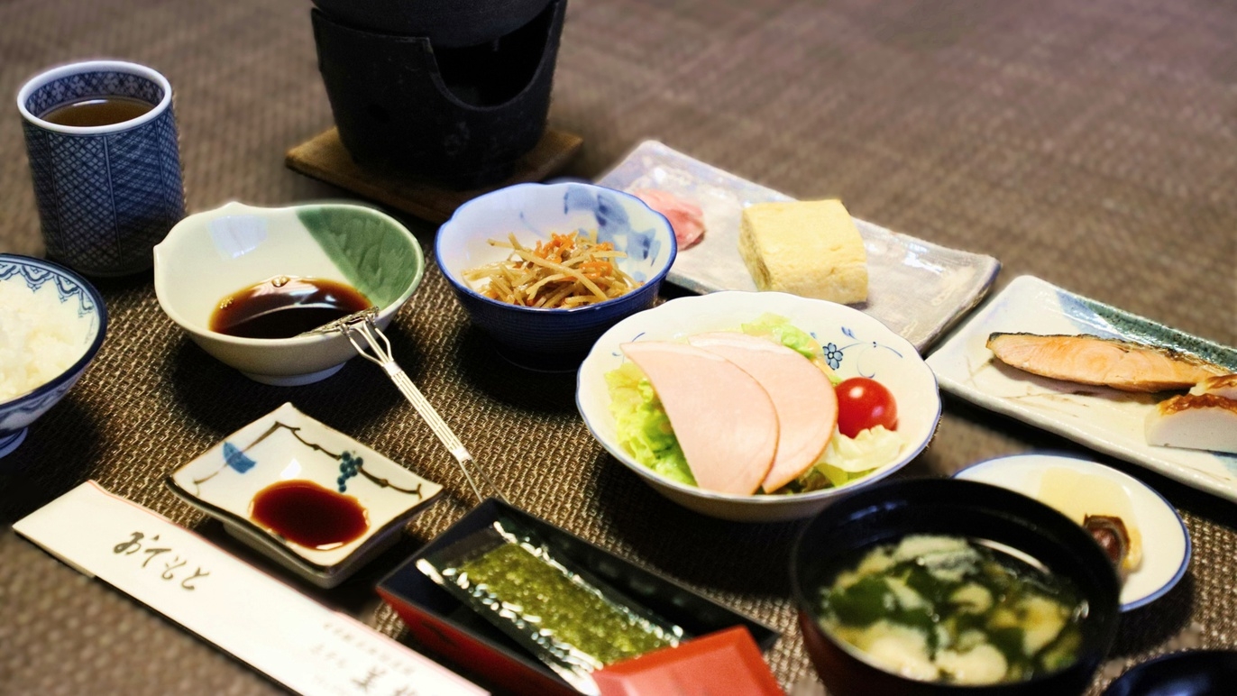 【二食付】完全個室のプライベート空間で和会席◆夕食は旬の食材を使用した小鍋や天ぷらをご賞味ください