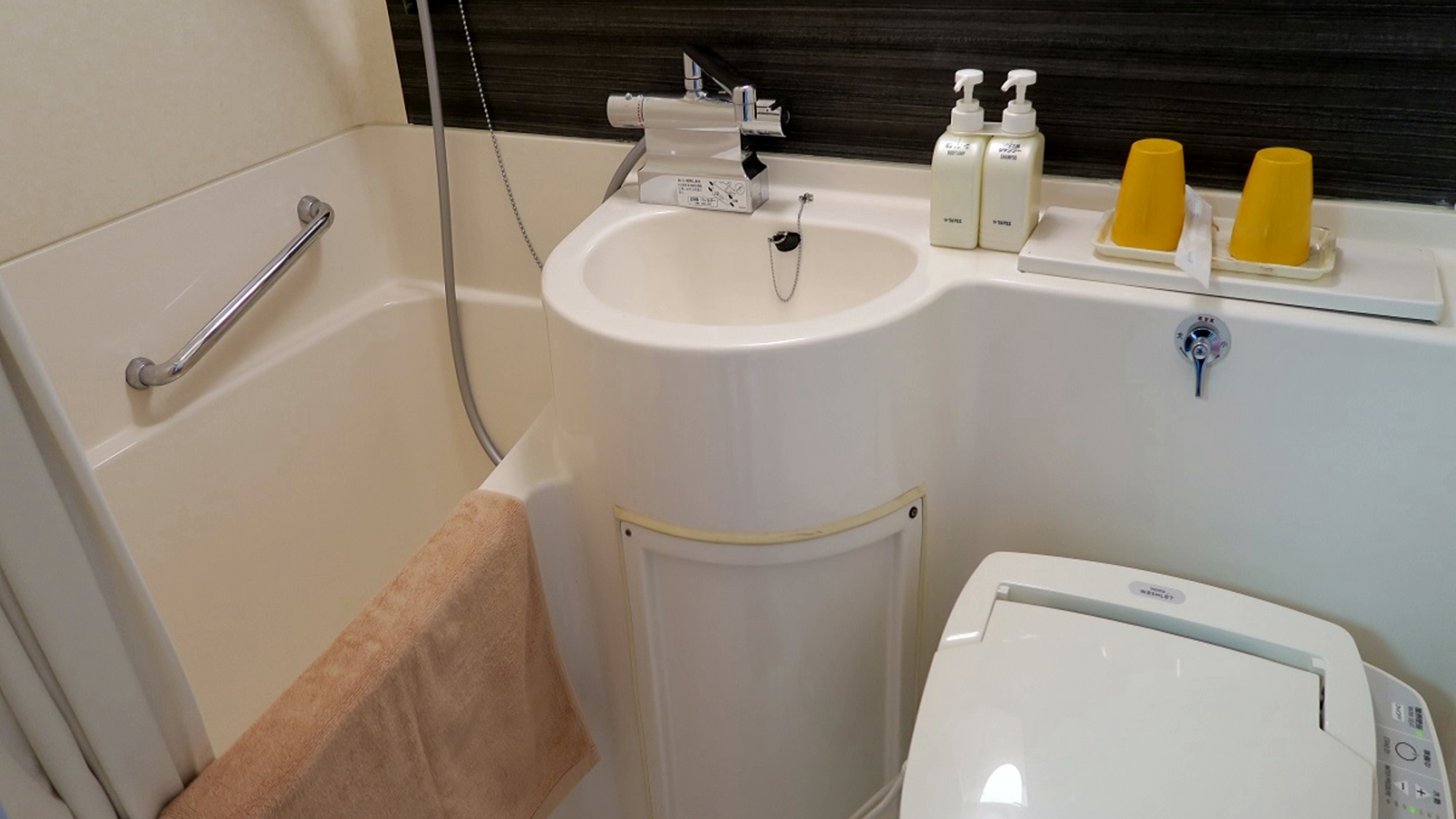 *【ユニットバス】10畳以下の和室、洋室はユニットバスです