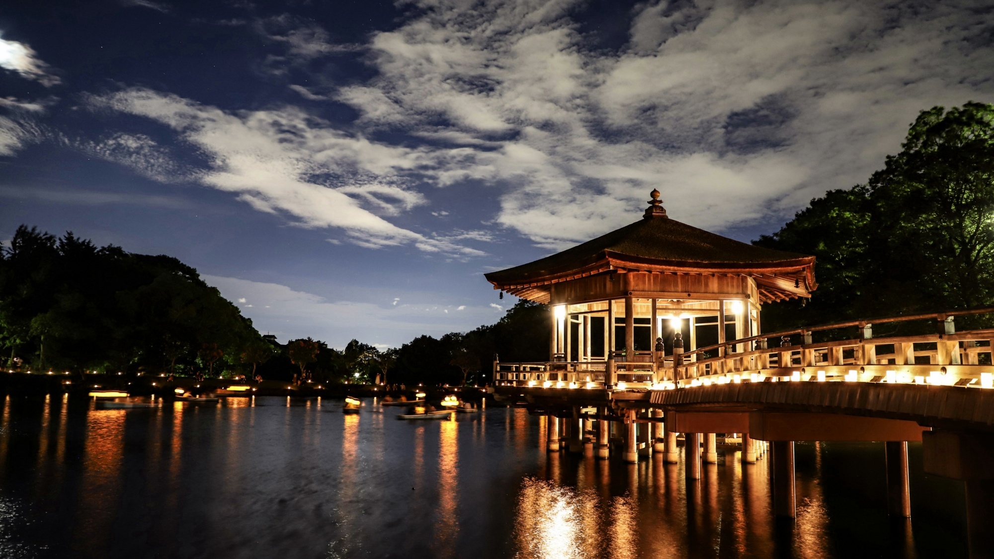 *【周辺観光】燈花会