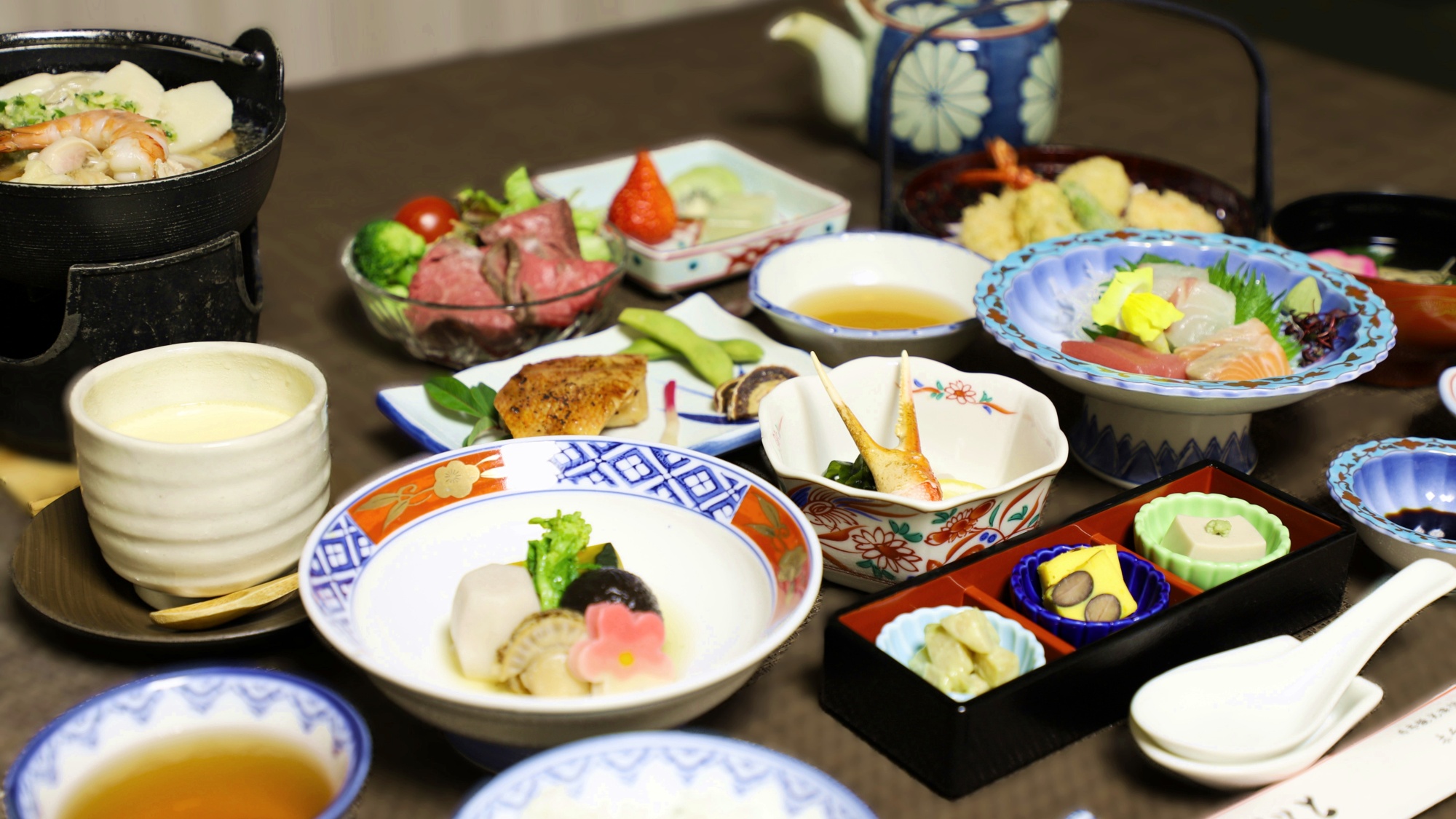 *【夕食一例】旬食材の会席をどうぞ