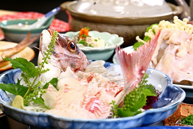 ふぐ＆海鮮◆鯛姿造りは醤油に飽きたら鍋でしゃぶしゃぶ♪