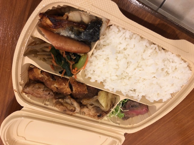 夕食用弁当（シェフ手作りのおすすめメニューで日替わりです。）