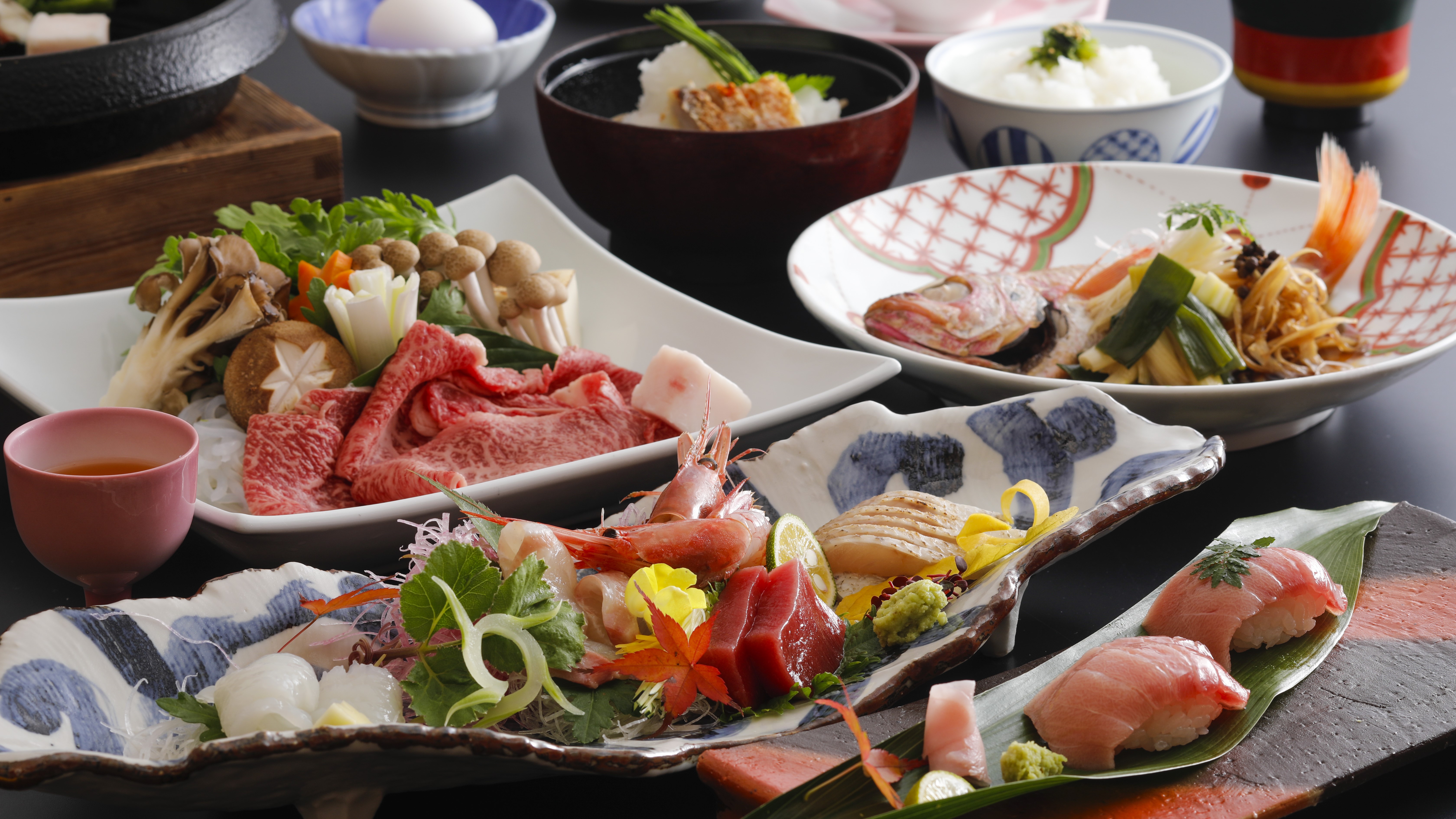 【秋の特選料理】丹後の新鮮なお造り５種盛やのど黒の山椒煮、和牛のすき焼きなどの特選料理を満喫して！