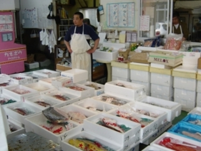 アンプ御用達の魚屋さん