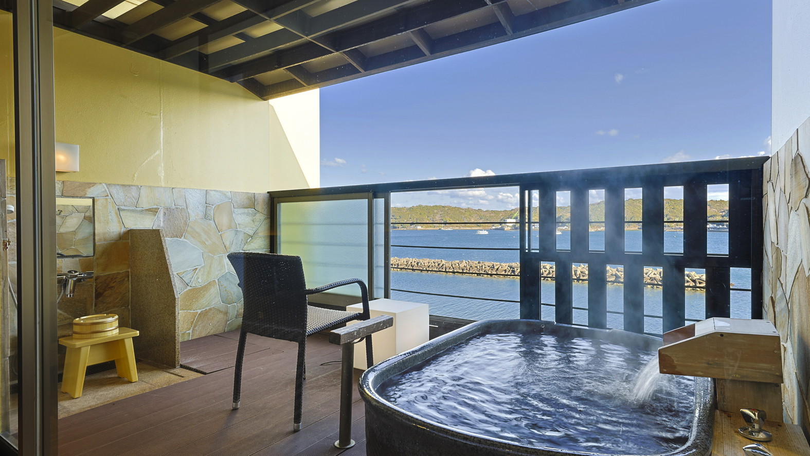 【ツインベッド38平米】◆海側・露天風呂付き◆〜2名様◆禁煙