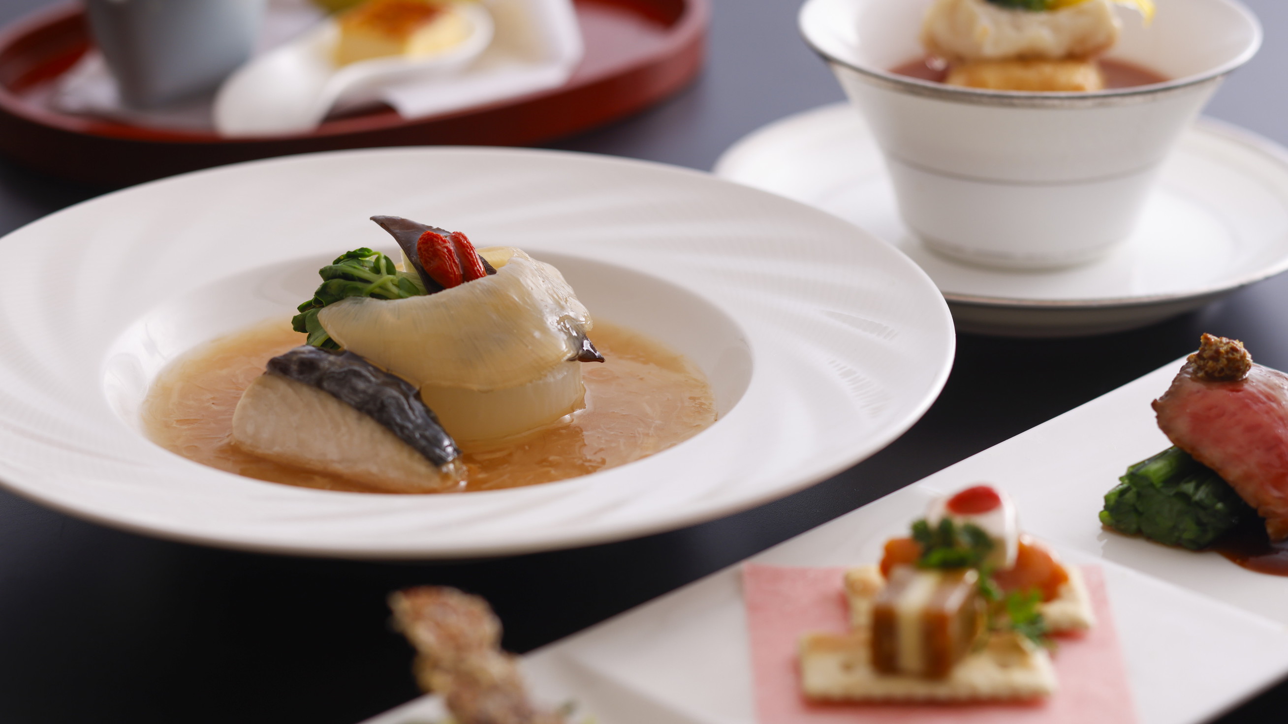 【お得にステイ】　お造り盛り合わせと黒毛和牛ステーキ付の創作和会席