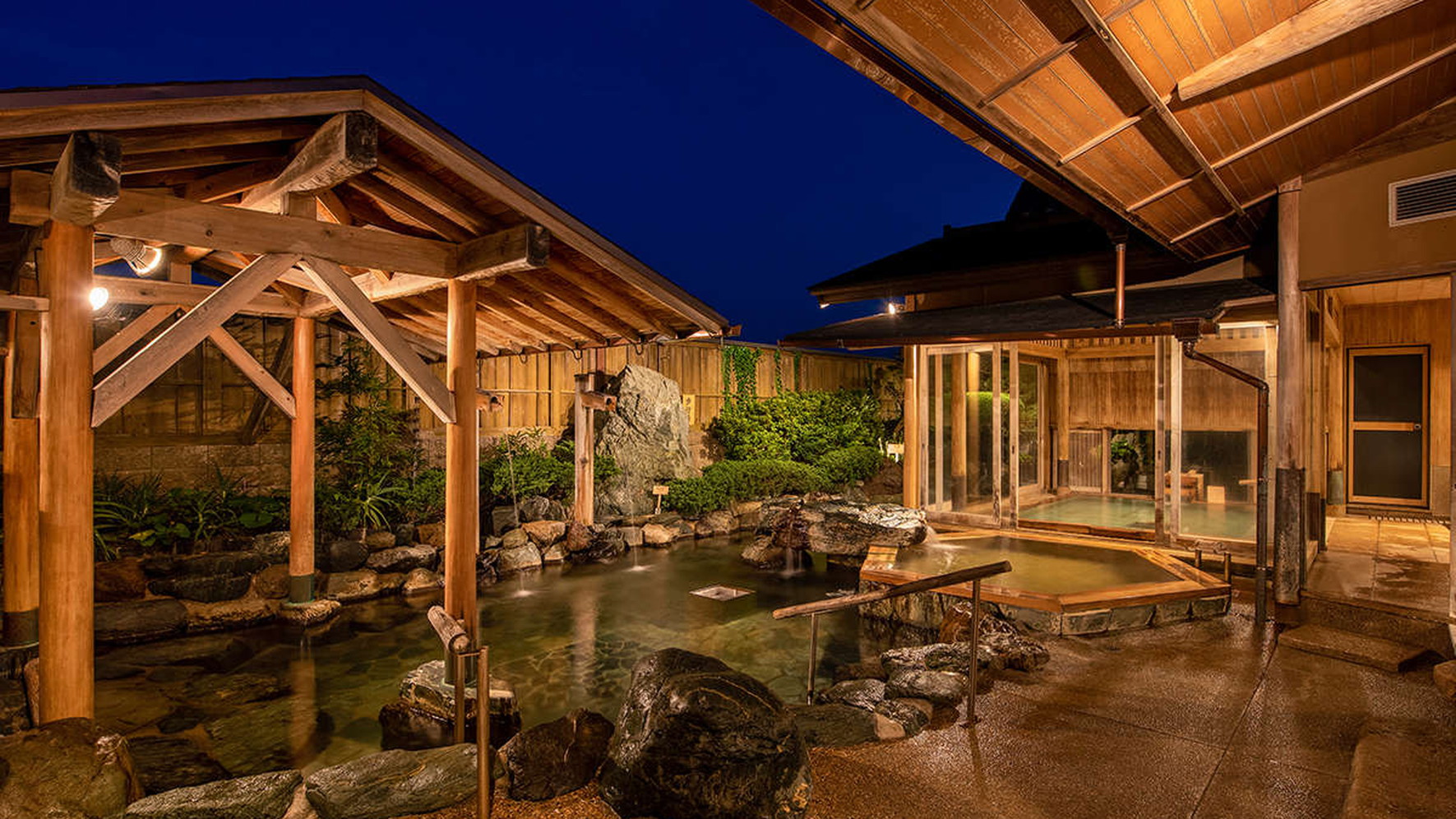 【お得にステイ】　お造り盛り合わせと黒毛和牛ステーキ付の創作和会席