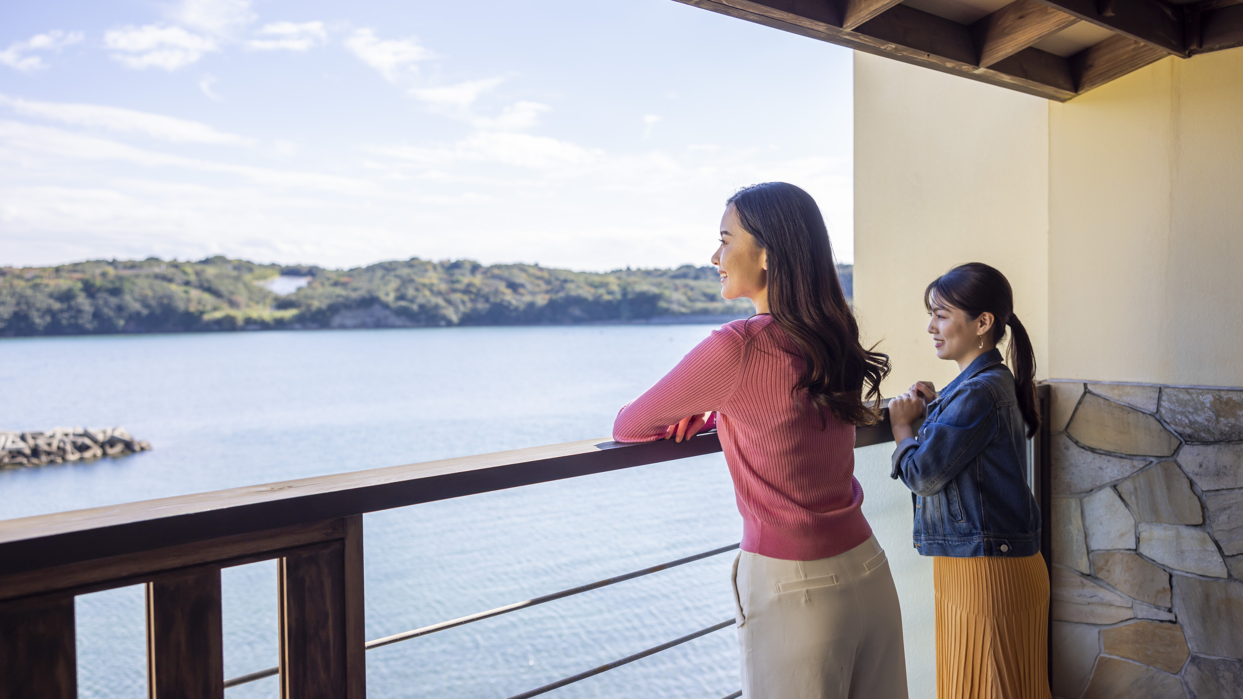 テラスからの島の風景をお楽しみください