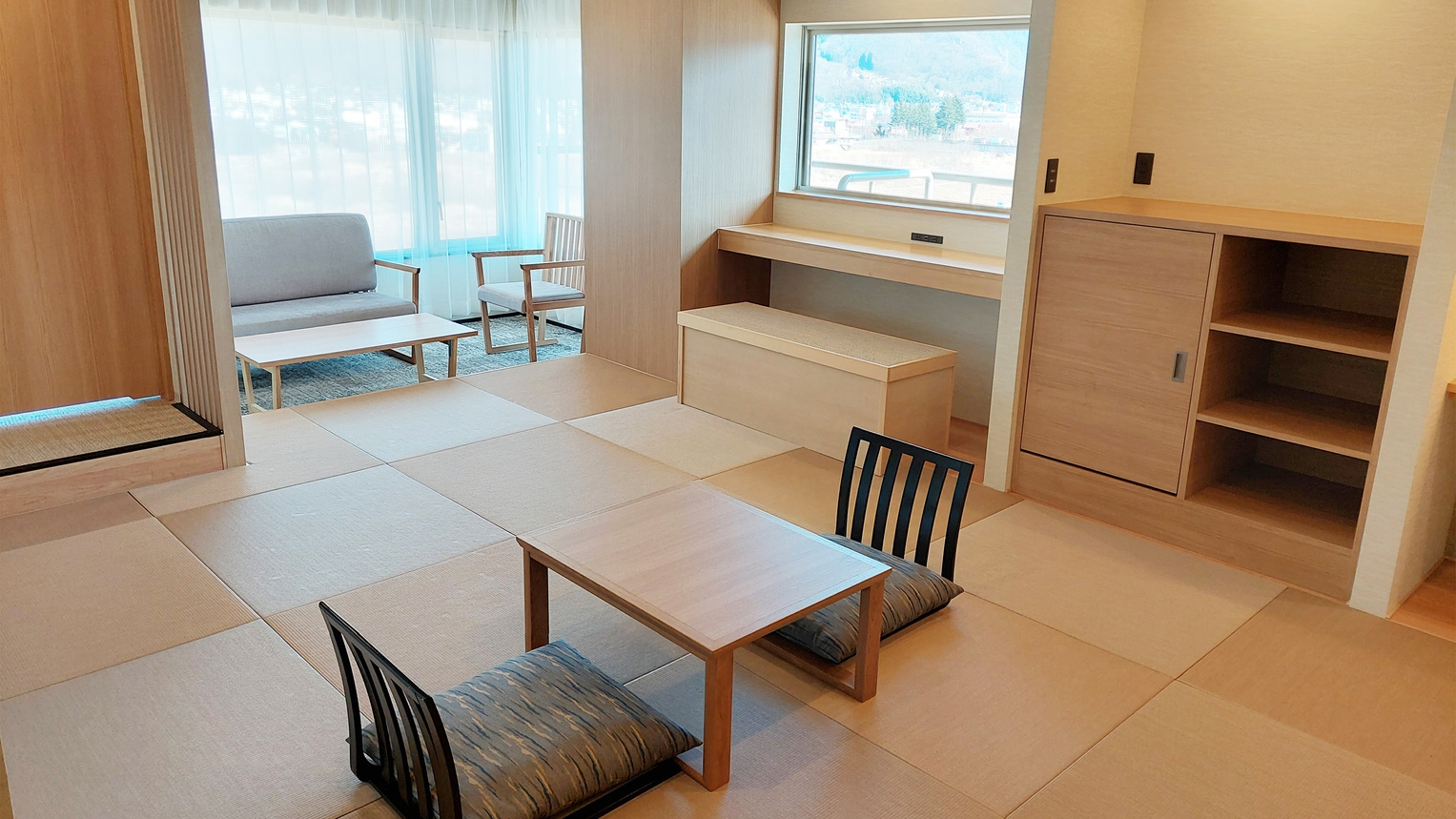 【シニア旅行におすすめ】千曲川や山を見渡す高層階の客室で信州旅♪1泊2食付きバイキングプラン