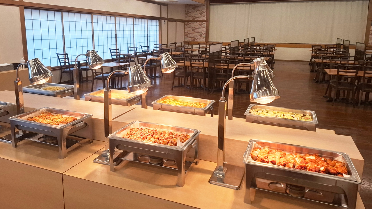 リバーサイド上田館の夕食バイキング会場