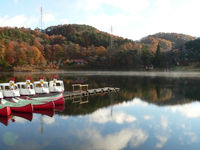 【聖高原・聖湖】紅葉の見頃は10月中旬(上田館から車で25分)