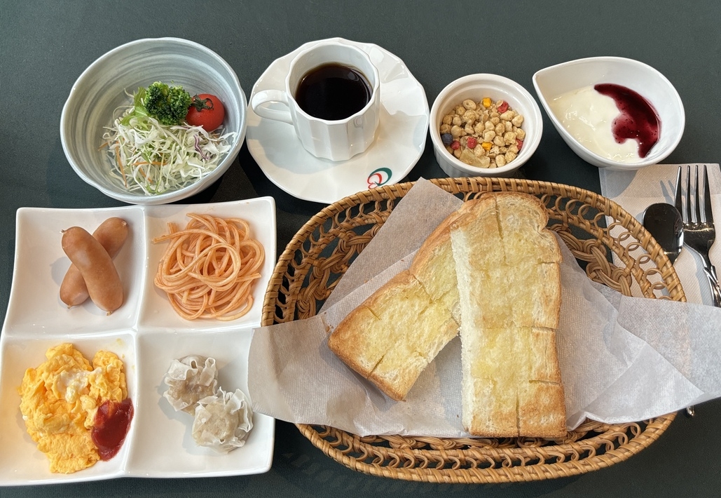 軽朝食付プラン♪（月曜及び連休最終日翌日はお休みです。)