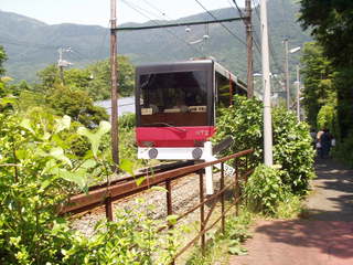 『強羅駅』から『早雲山駅』までの各駅停車のケーブルカー